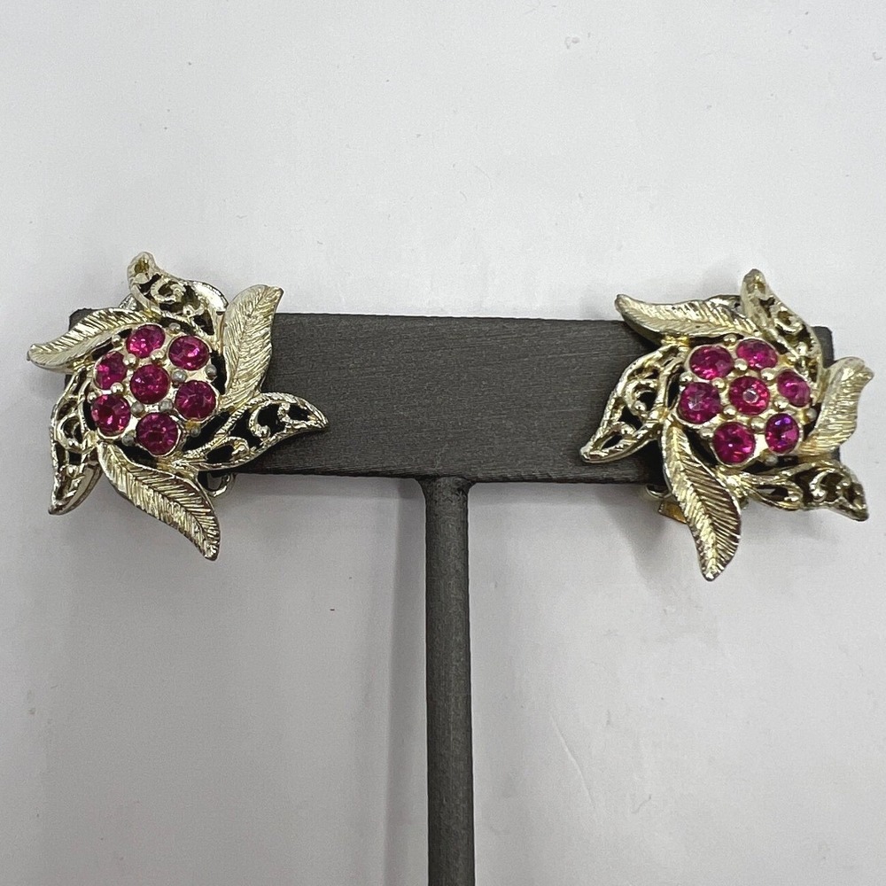 Vintage Flower Clip On Earrings‎ Pink Rhinestones Gold Tone